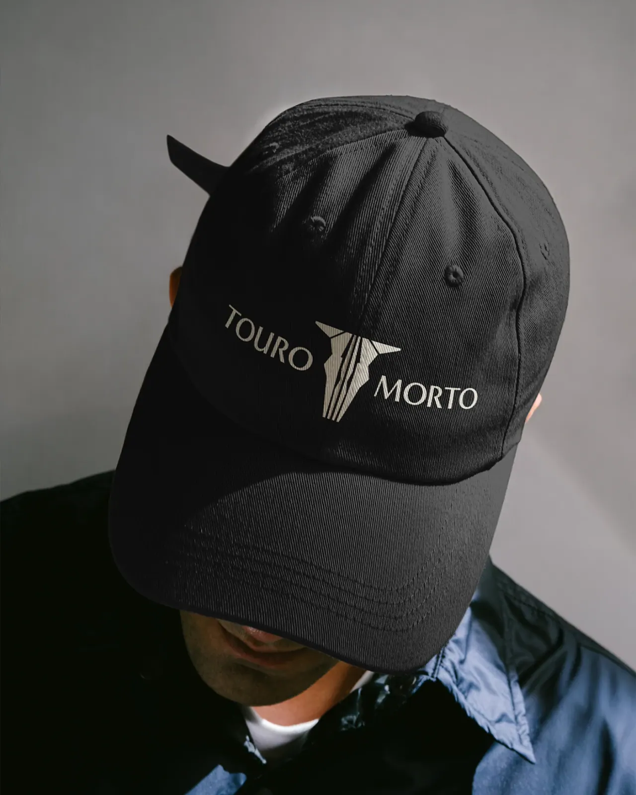 Touro Morto — aplicação 4 da identidade visual